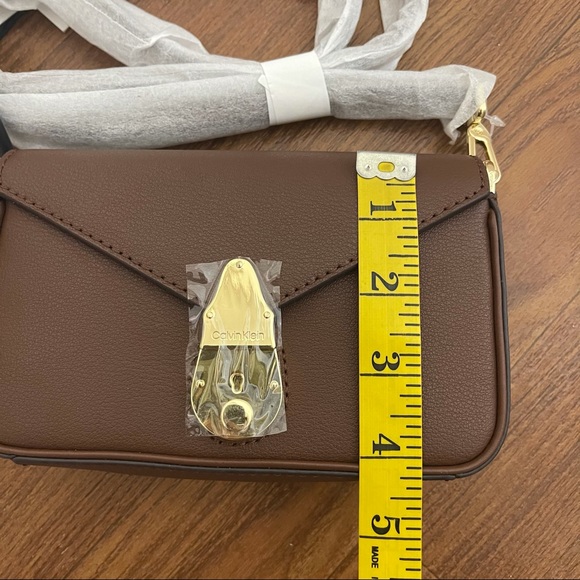 Calvin Klein crossbody bag - Picture 7 of 12